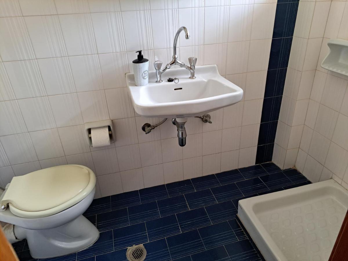 Artemis And Fillo Apartment Лутра Едипсу Екстериор снимка