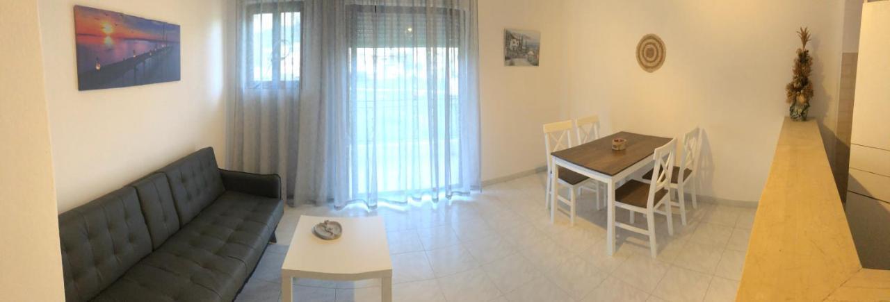 Artemis And Fillo Apartment Лутра Едипсу Екстериор снимка